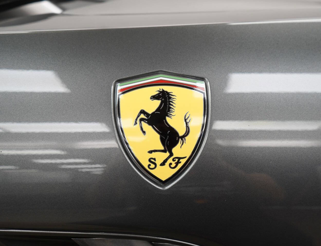 Used 2011 Ferrari California Base 2dr Convertible image 22