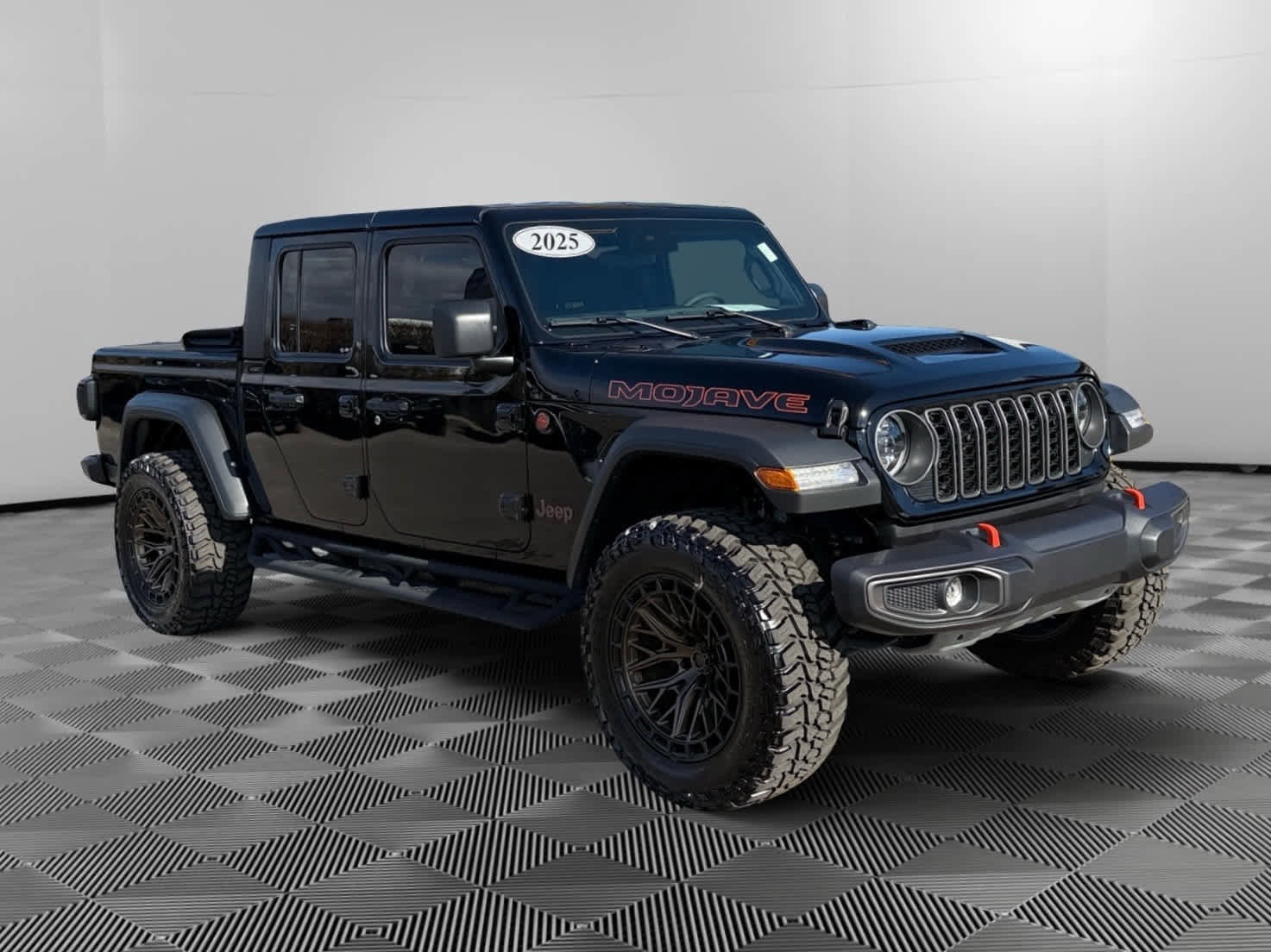 Used 2025 Jeep Gladiator Mojave w/ Convenience Group image 8