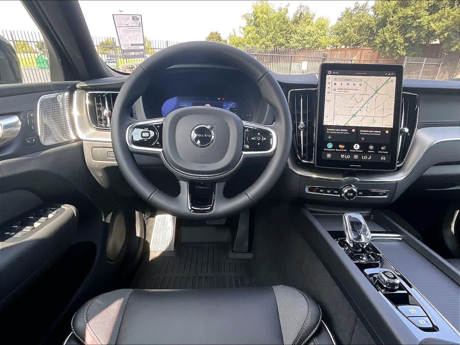 New 2026 Volvo XC60 T8 Polestar w/ Protection Package Premier AWD/4WD image 15