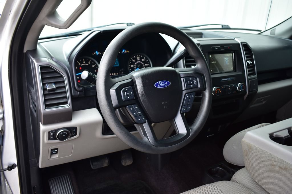 Used 2017 Ford F150 XLT image 38