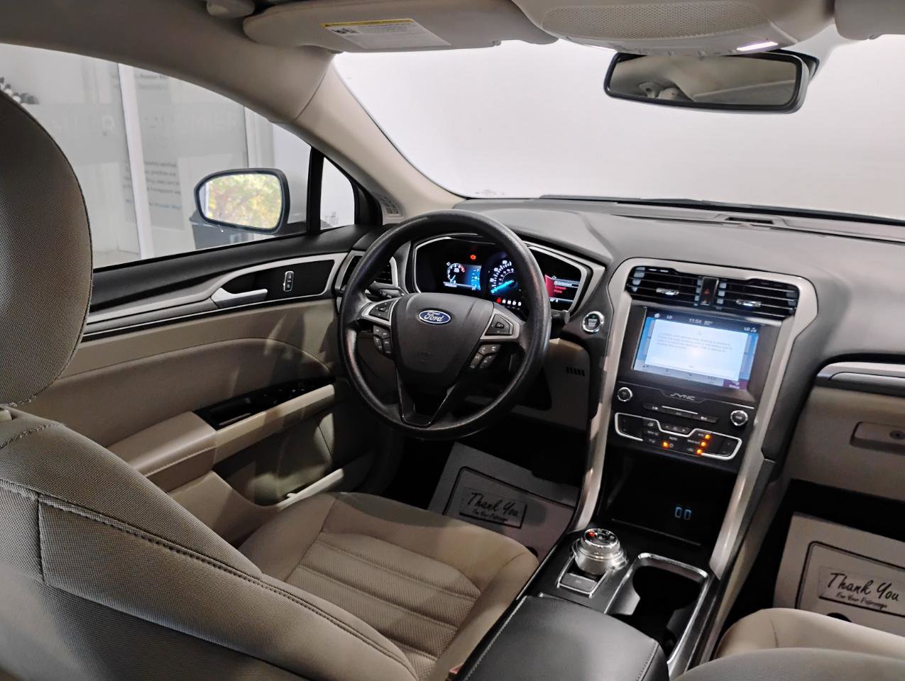 Used 2019 Ford Fusion SE image 22