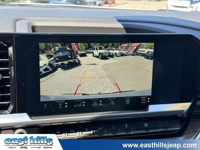 Used 2023 Chevrolet Silverado 1500 LTZ w/ LTZ Convenience Package II AWD/4WD image 40