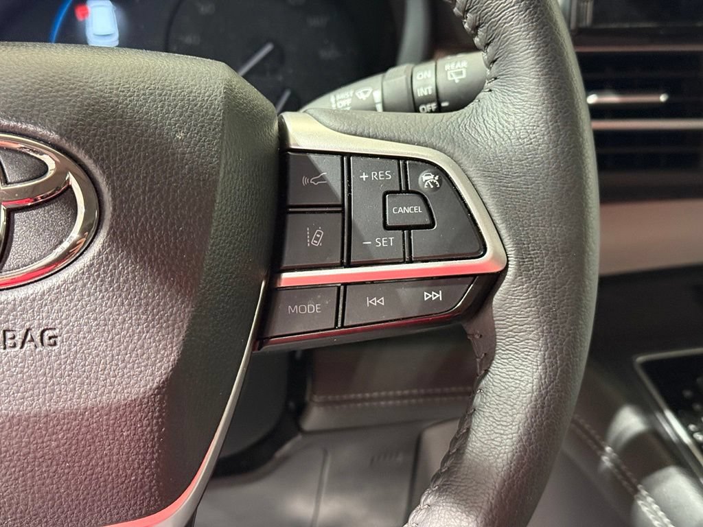 Certified 2025 Toyota Sienna XLE w/ XLE Plus Package AWD/4WD image 27