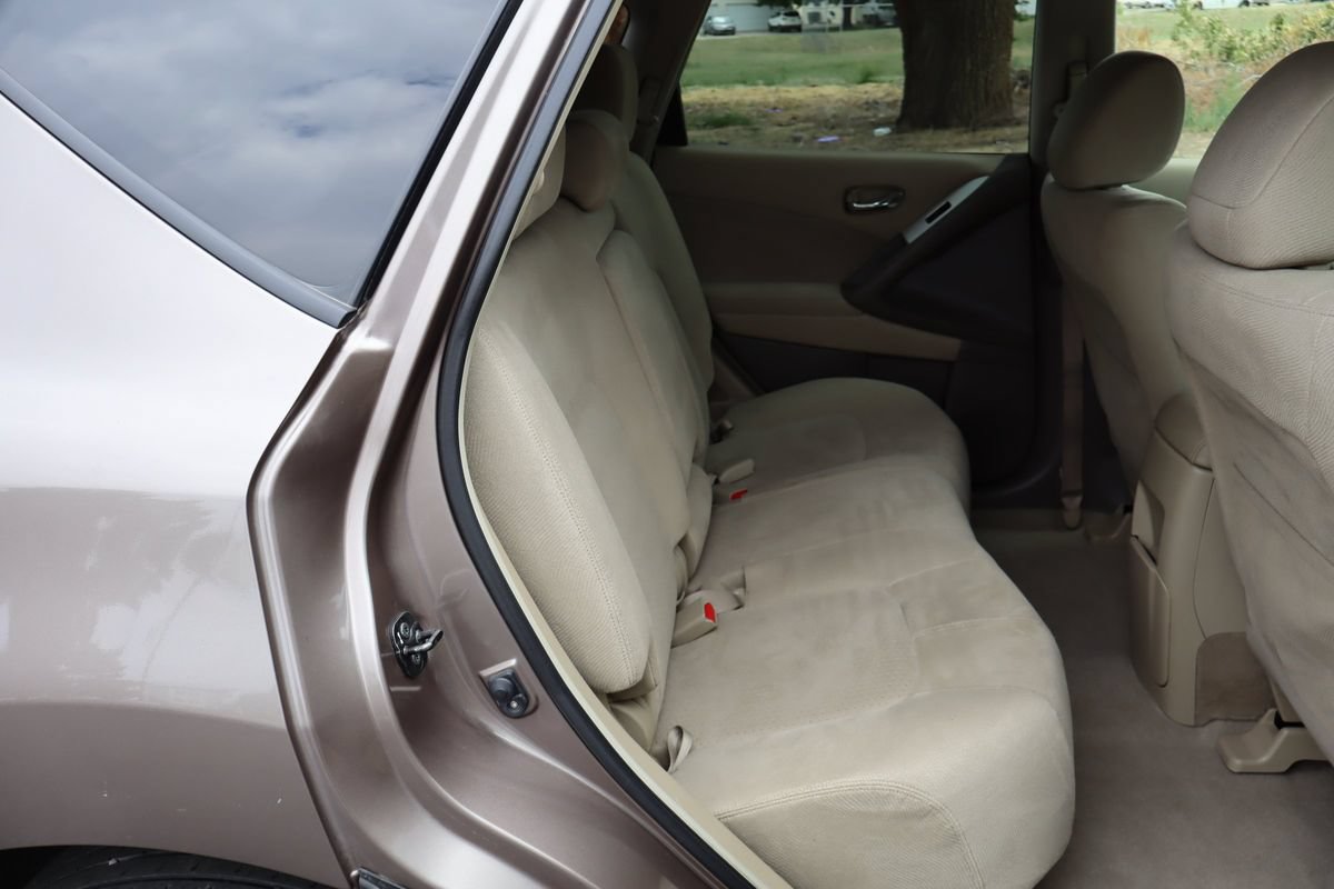 Used 2012 Nissan Murano SV AWD/4WD image 21