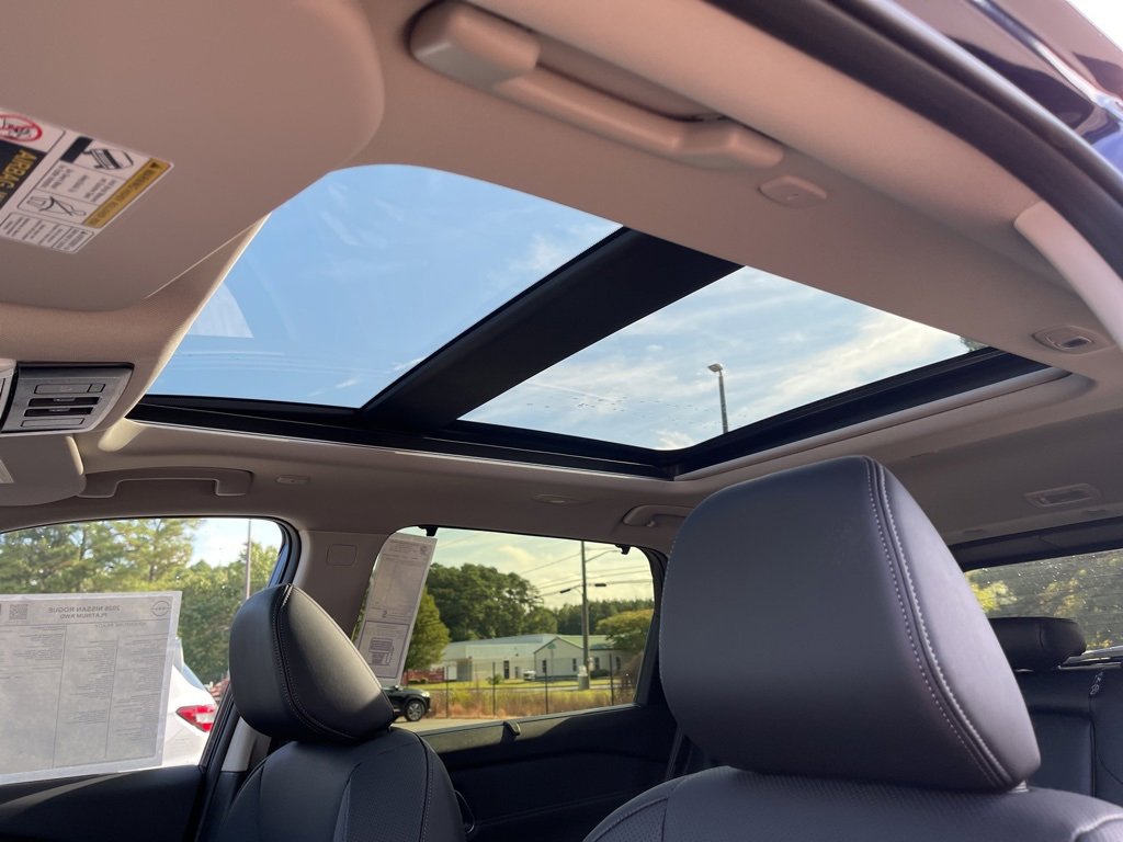 New 2026 Nissan Rogue Platinum w/ Platinum Premium Package image 16