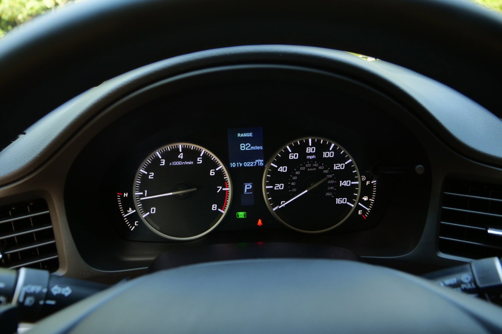 Used 2013 Acura ILX 2.0L / Tech Package / Heated S image 2