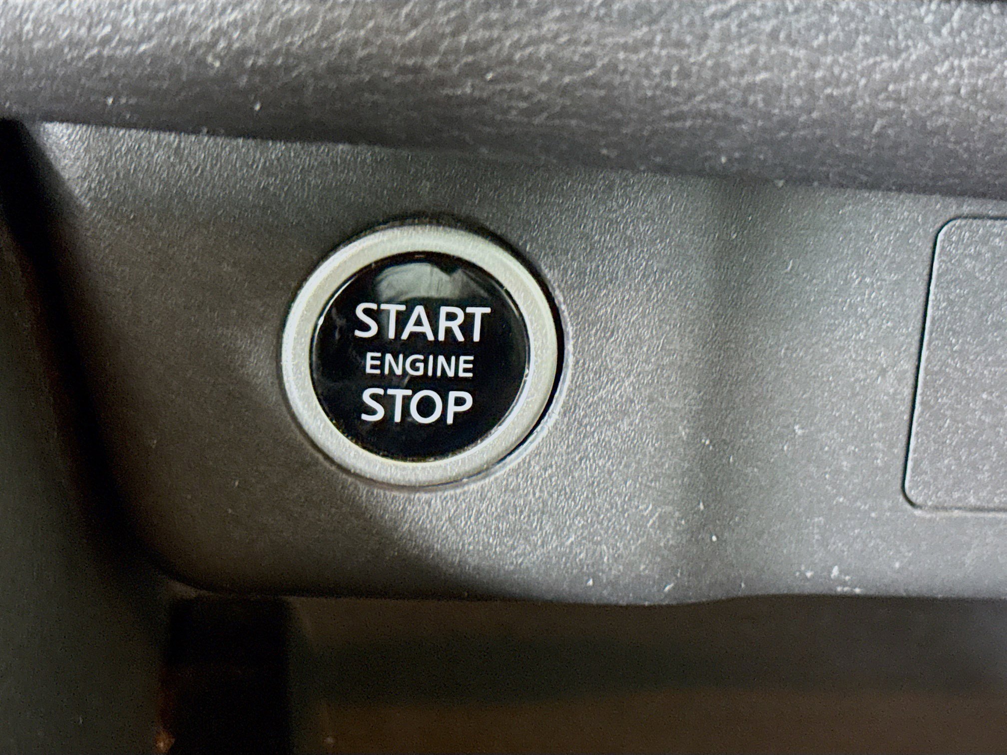 Used 2021 Nissan Rogue SV FWD image 21