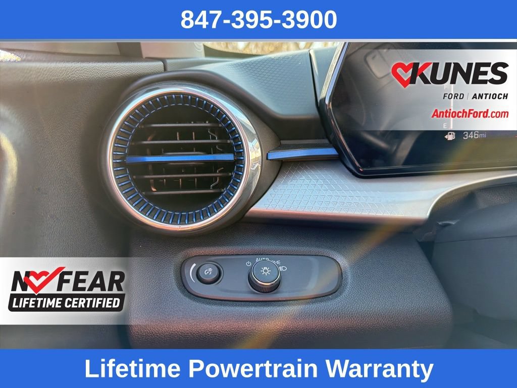 Used 2025 Chevrolet Trax LT FWD image 20