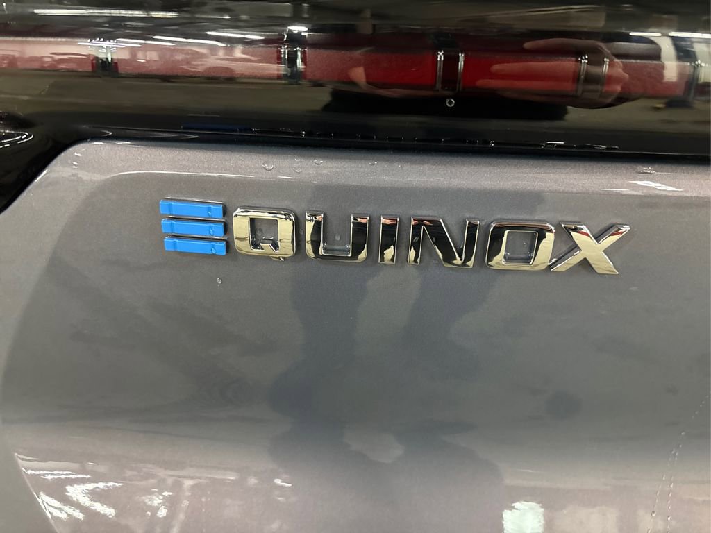 Used 2025 Chevrolet Equinox EV LT image 15