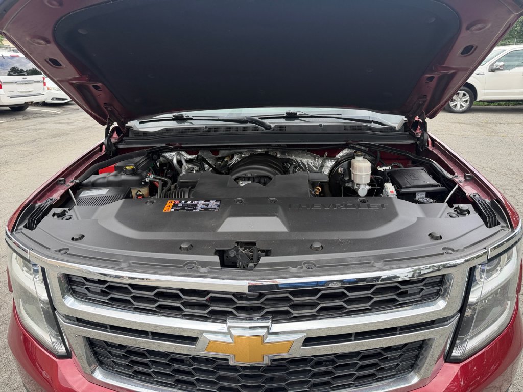 Used 2017 Chevrolet Suburban LT AWD/4WD image 17