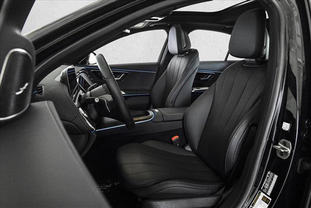 Used 2025 Mercedes-Benz E 350 4MATIC Sedan w/ Driver Assistance Package image 18