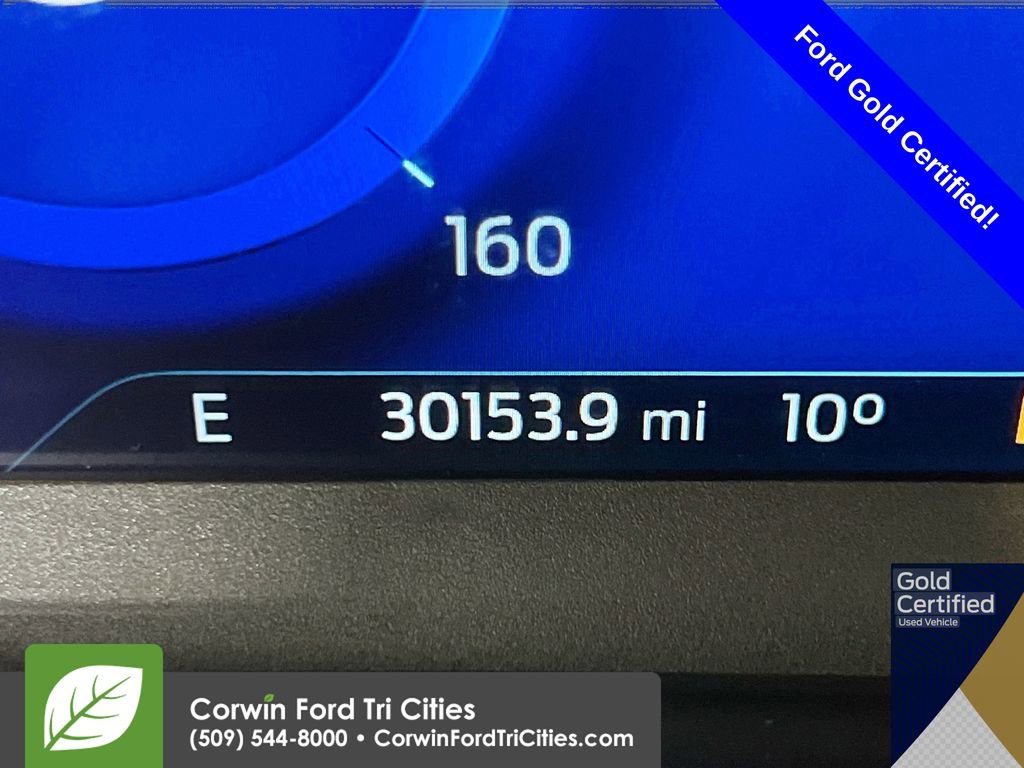 Used 2022 Ford Escape Titanium w/ Class II Trailer Tow Package image 2