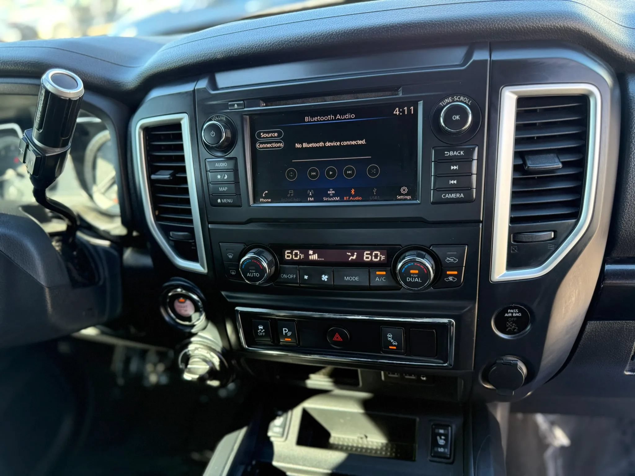 Used 2019 Nissan Titan SV w/ SV Convenience Package AWD/4WD image 40