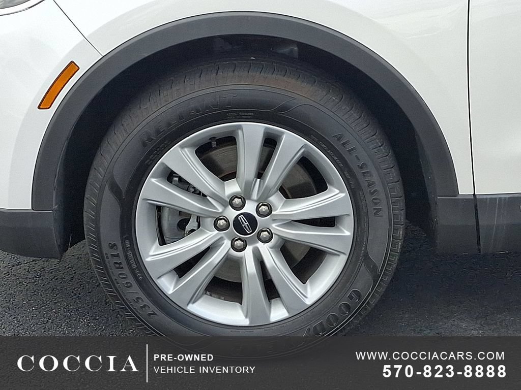 Used 2017 Lincoln MKX Select w/ Select Plus Package AWD/4WD image 8