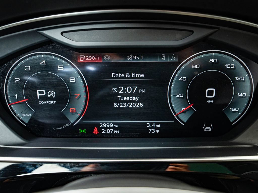 Certified 2025 Audi A8 L 3.0T w/ Executive Package AWD/4WD image 32