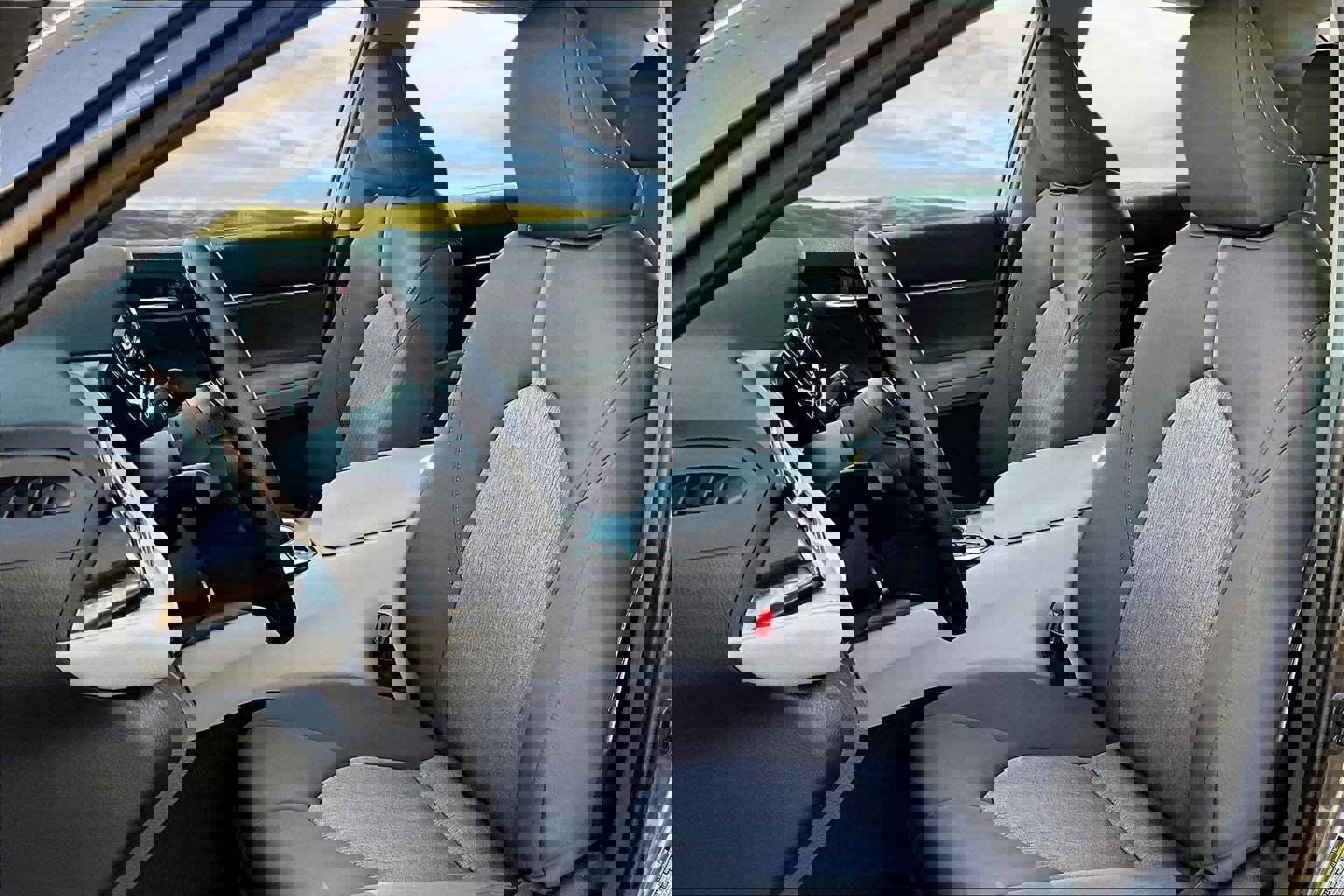 Used 2024 Toyota Camry LE image 13