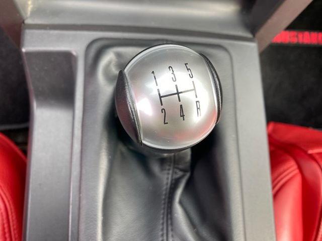 Used 2005 Ford Mustang GT image 12
