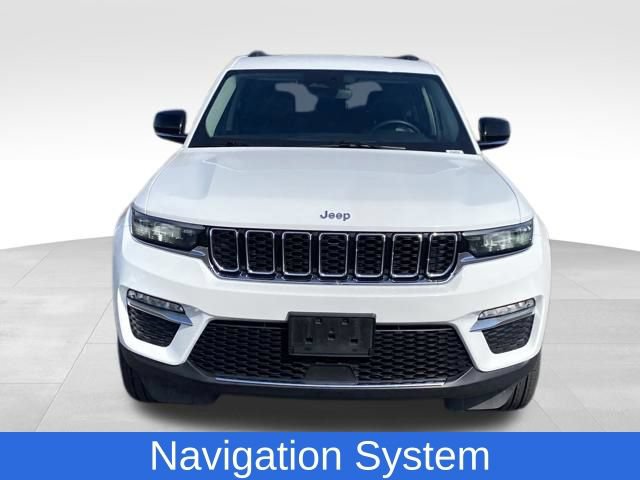 Used 2023 Jeep Grand Cherokee Limited AWD/4WD image 2