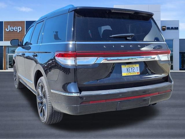Used 2023 Lincoln Navigator Reserve image 8