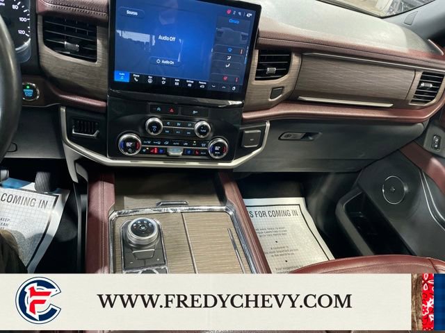 Used 2023 Ford Expedition Limited image 28