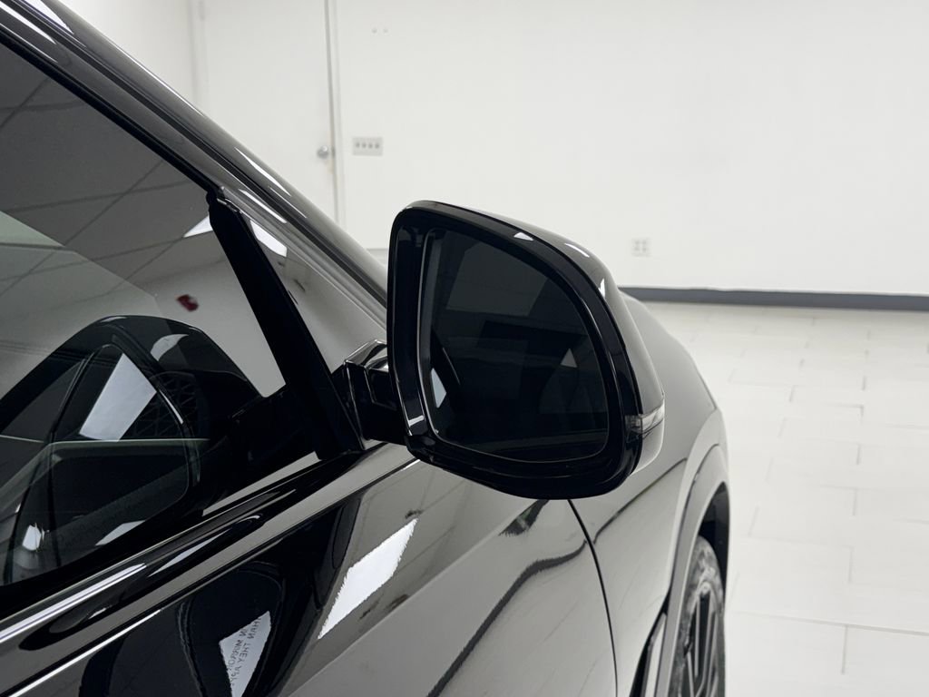 Used 2024 BMW X6 xDrive40i w/ Premium Package image 29