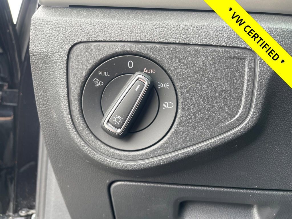 Used 2023 Volkswagen Atlas Cross Sport SE AWD/4WD image 24