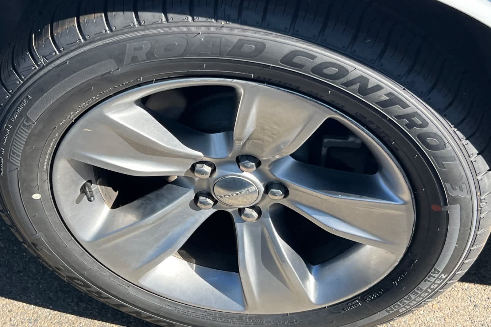 Used 2018 Dodge Challenger SXT RWD image 17