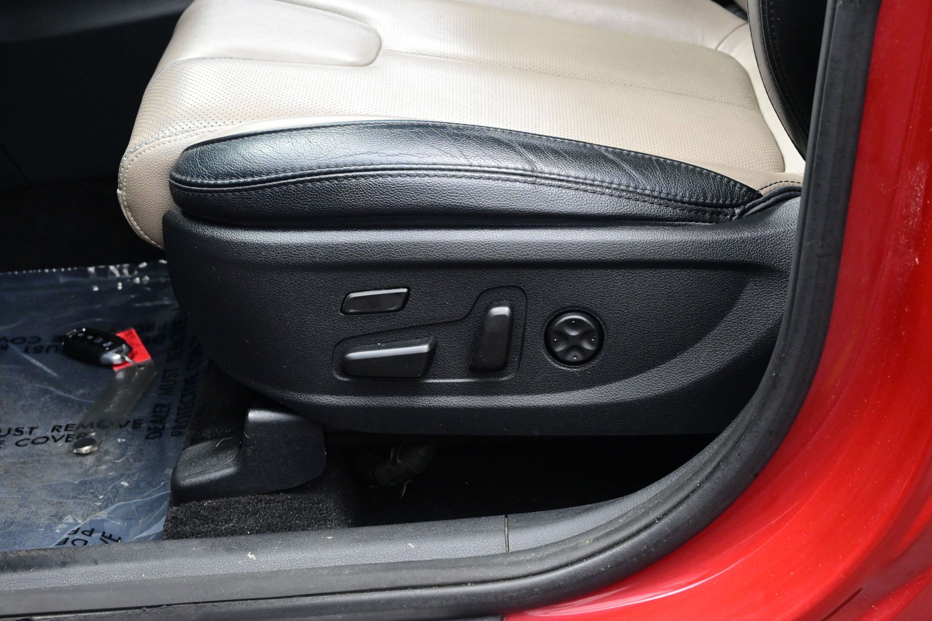 Used 2019 Hyundai Santa Fe AWD image 11