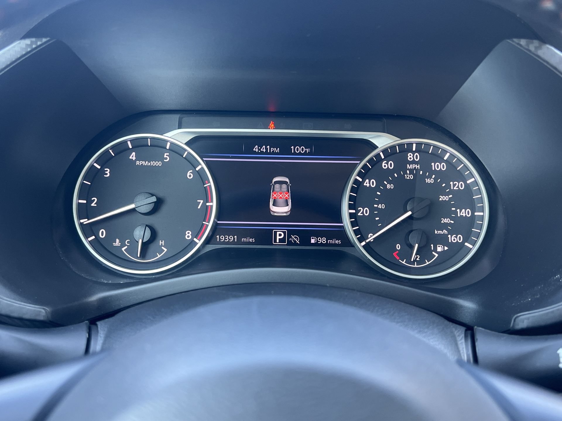 Used 2025 Nissan Sentra SR w/ SR Premium Package FWD image 12