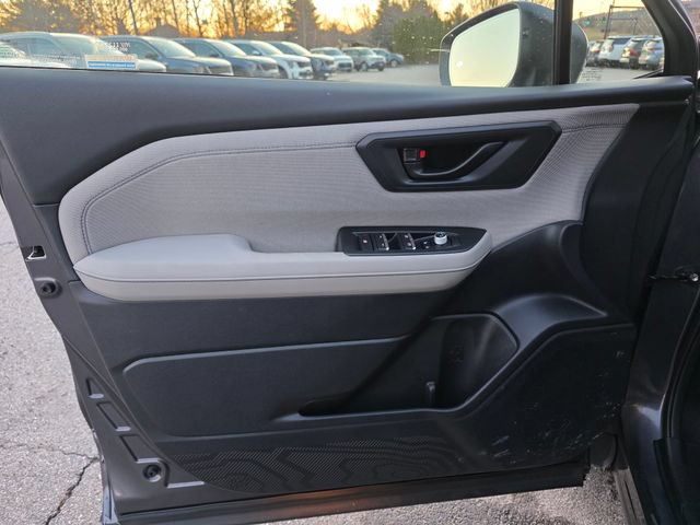Used 2025 Subaru Forester Premium AWD/4WD image 26