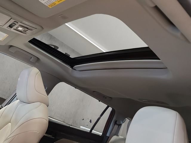 Used 2020 Toyota Highlander Limited AWD/4WD image 11