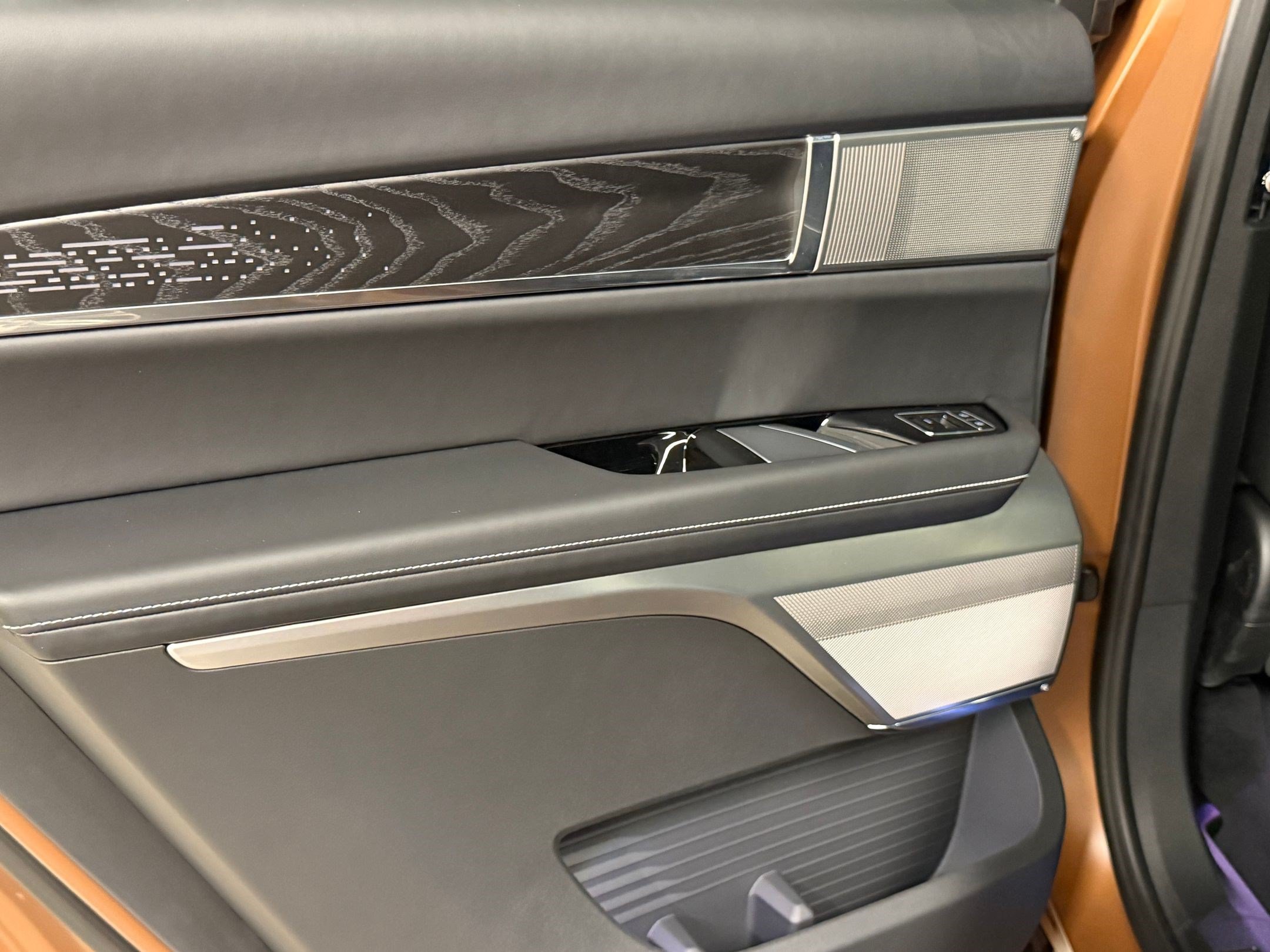 New 2027 Cadillac Vistiq Luxury AWD/4WD image 45