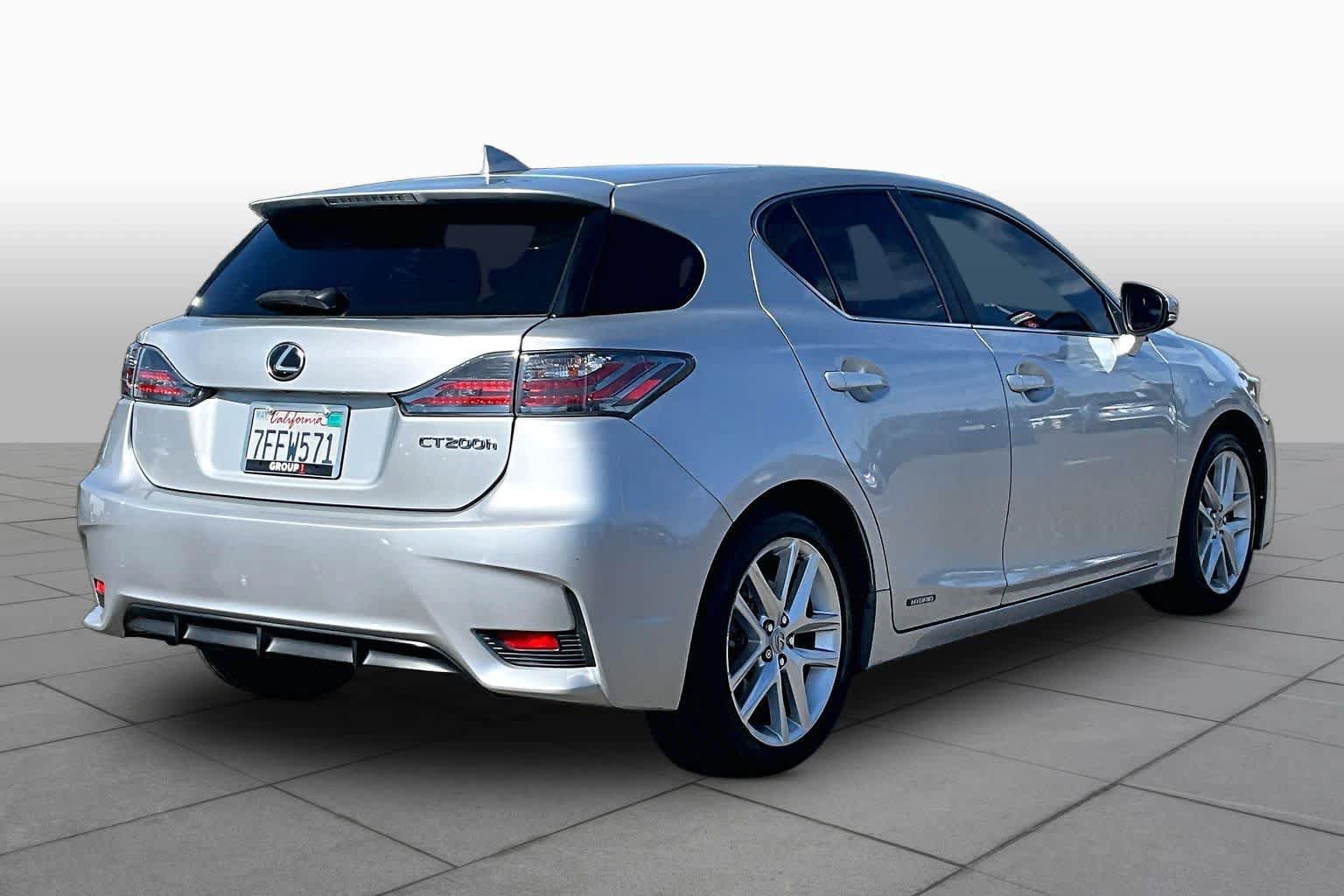 Used 2014 Lexus CT 200h FWD image 12