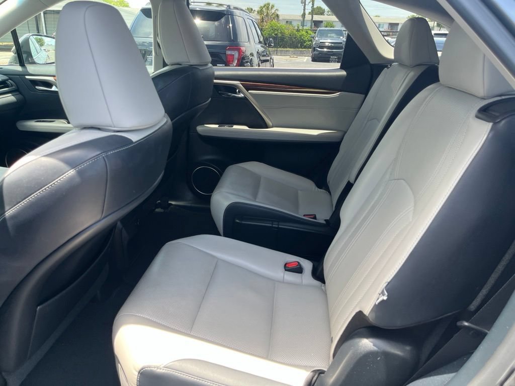 Used 2019 Lexus RX 350L FWD image 3