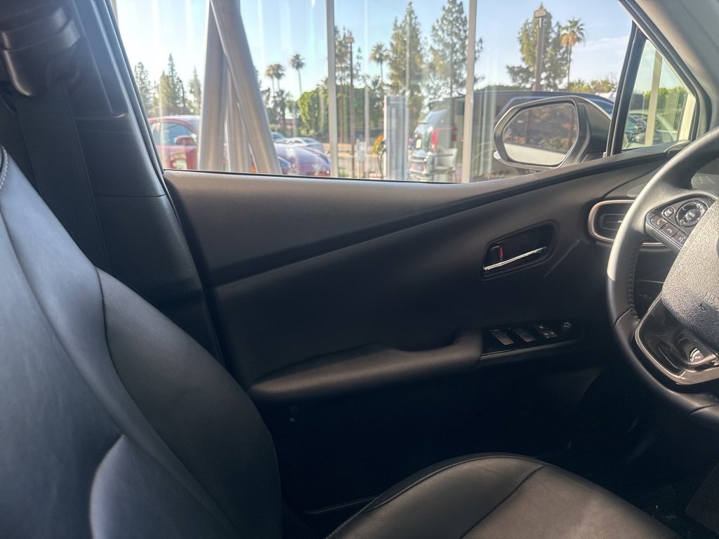 Used 2022 Toyota Prius Prime XLE image 19