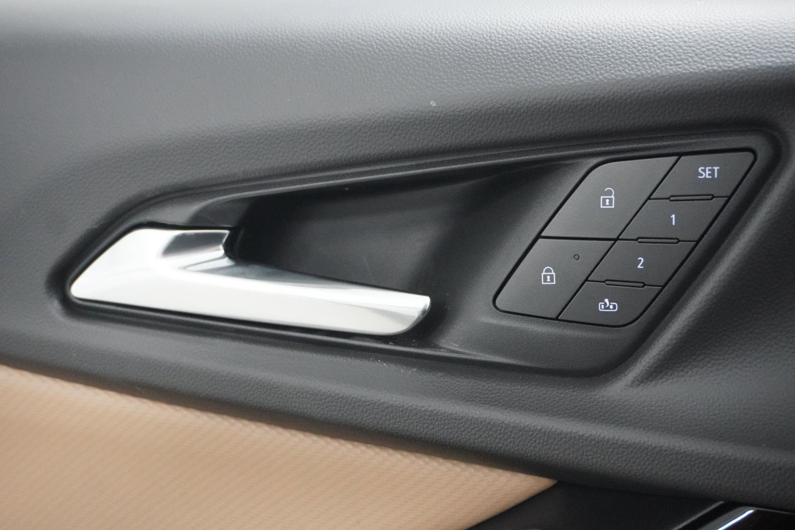 New 2026 Chevrolet Equinox ACTIV w/ Convenience Package III image 16