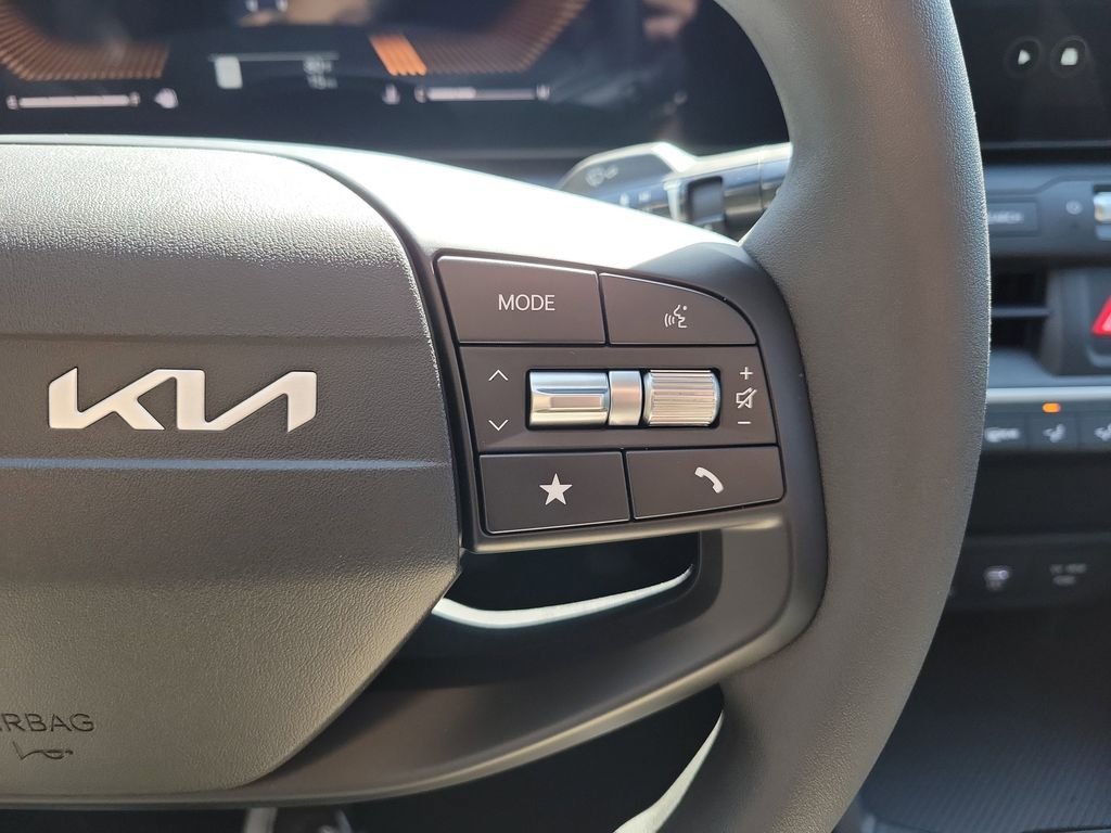 New 2026 Kia K4 FWD image 26