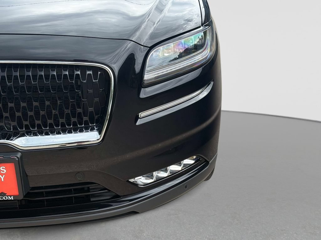 Used 2023 Lincoln Nautilus Reserve w/ Equipment Group 202A AWD/4WD image 11