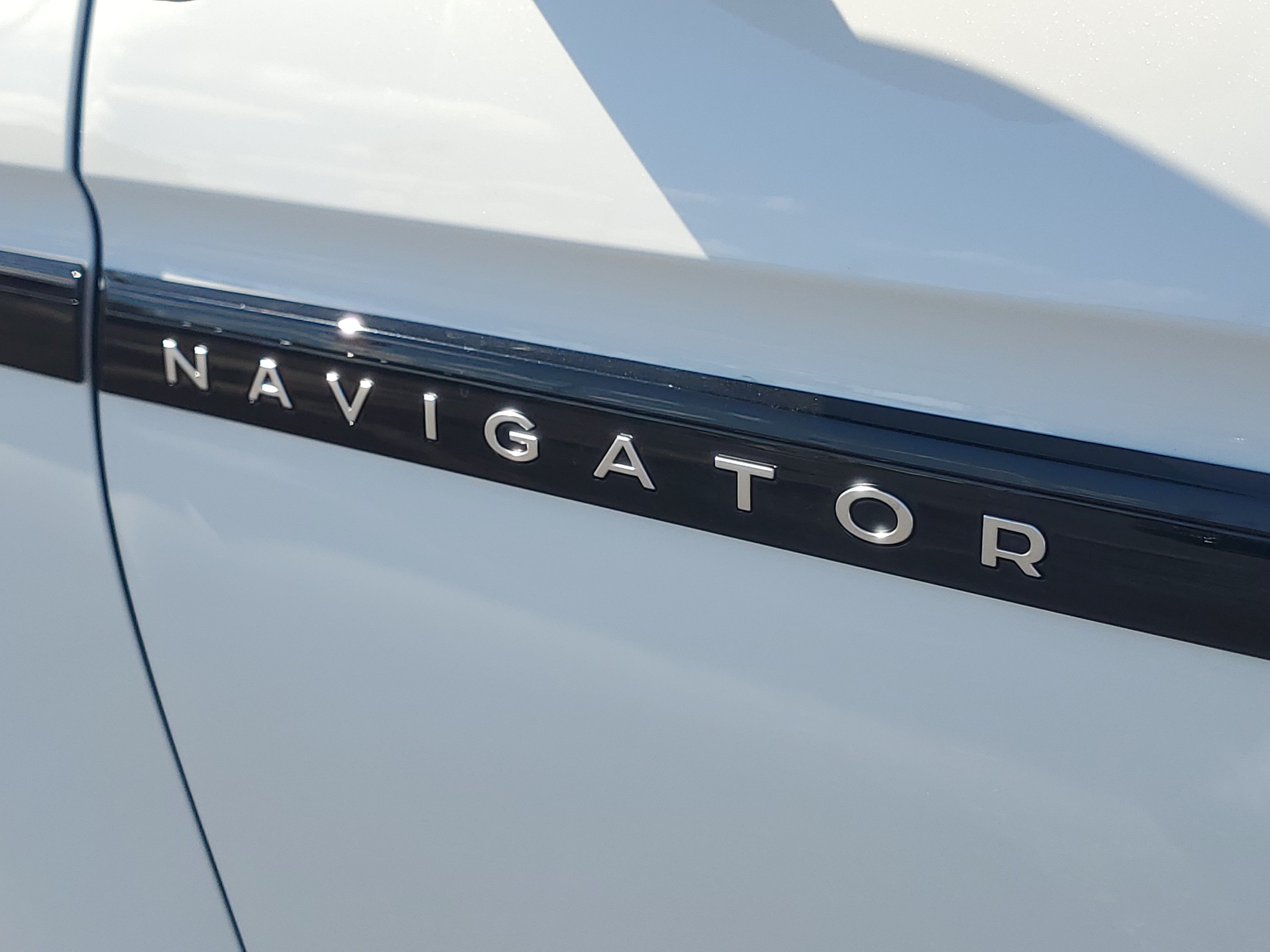 New 2027 Lincoln Navigator Black Label AWD/4WD image 7