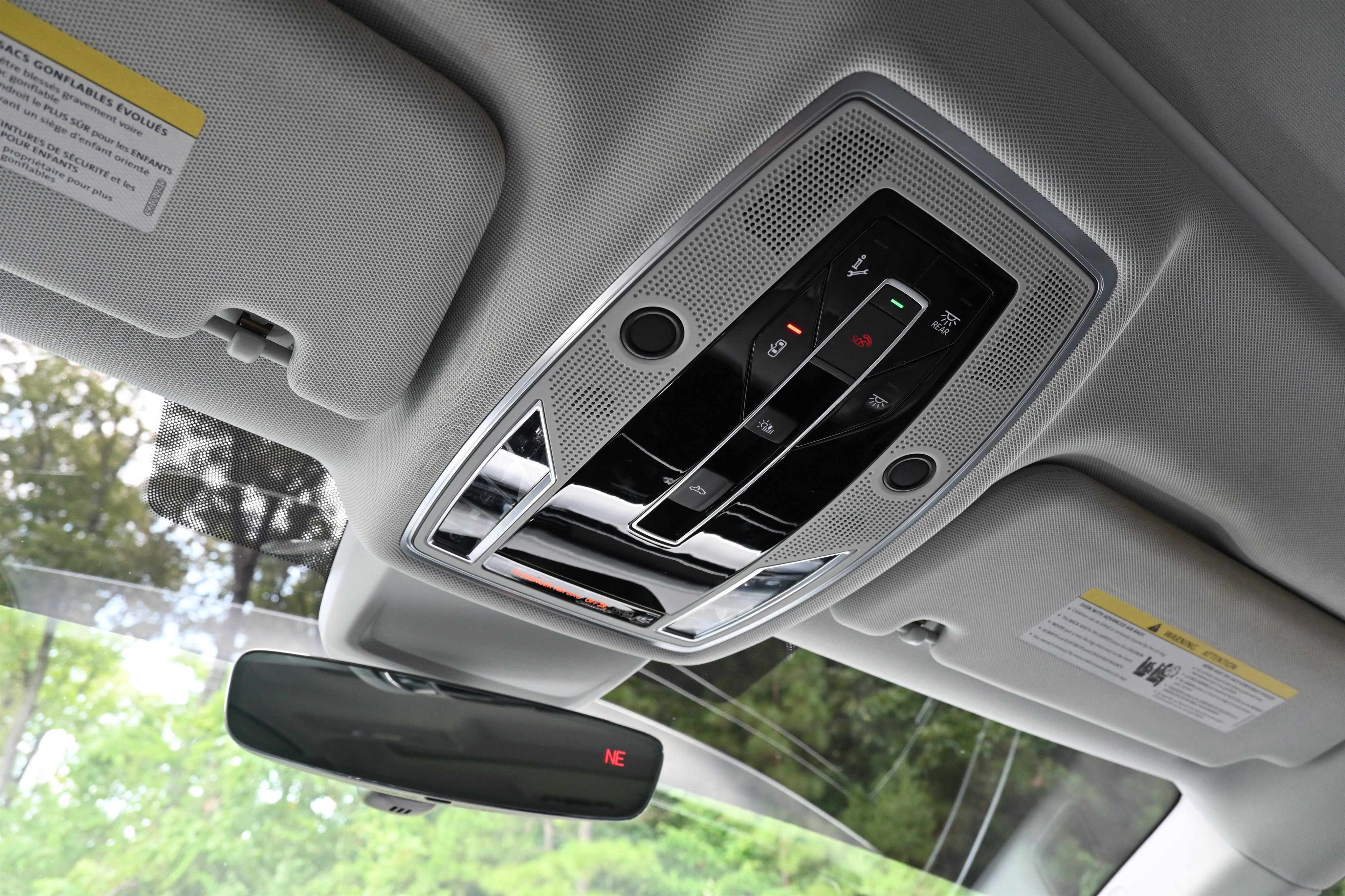 Used 2022 Audi A8 L 3.0T image 32