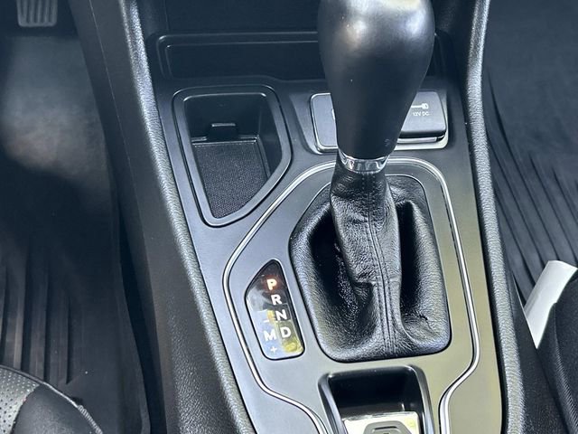 Used 2022 Jeep Cherokee Latitude Lux w/ Mopar Interior Package FWD image 33