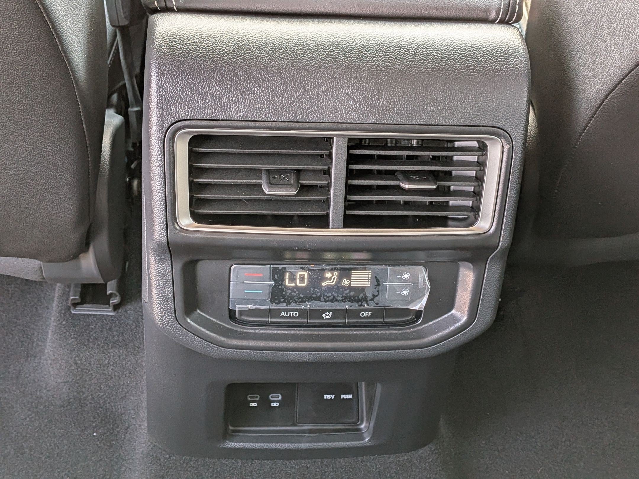 New 2026 Volkswagen Atlas SE FWD image 29