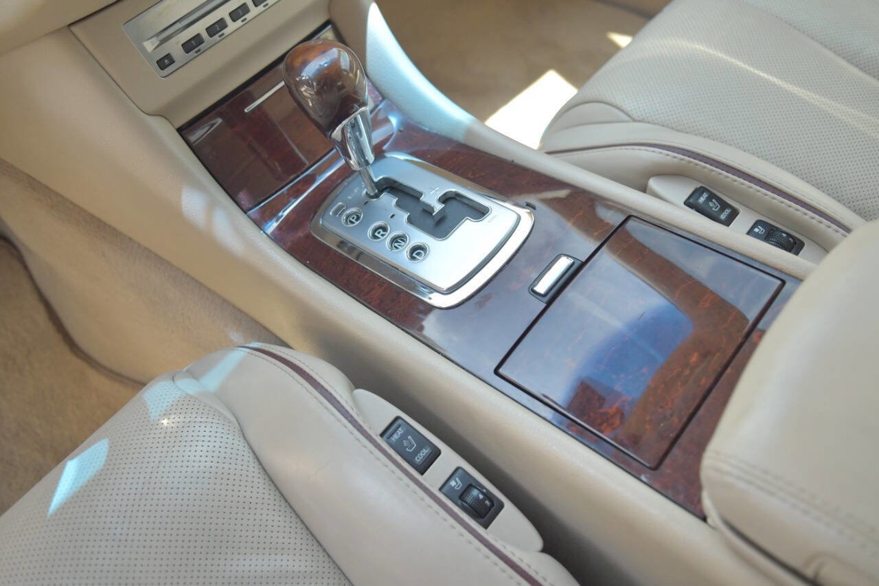 Used 2005 INFINITI Q45 w/ (P01) Premium Pkg image 24