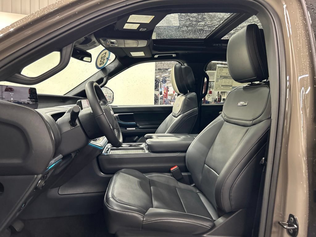 New 2027 Ford Expedition Max Platinum w/ Stealth Performance Package AWD/4WD image 7