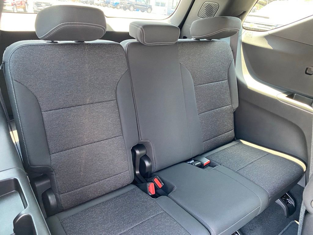 New 2025 Chevrolet Traverse LT w/ Driver Confidence Package image 22