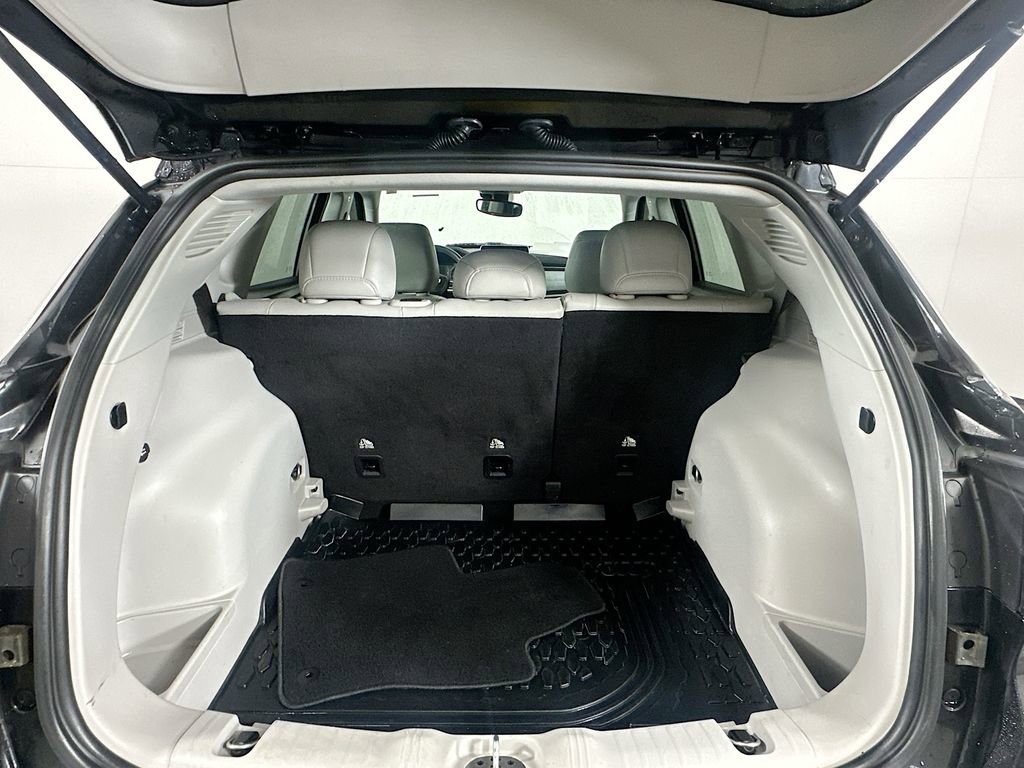 Used 2022 Jeep Compass Latitude image 23