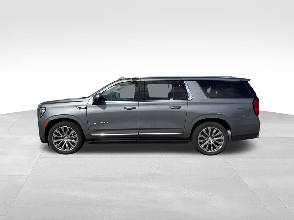 Used 2021 GMC Yukon XL Denali w/ Denali Ultimate Package AWD/4WD image 6