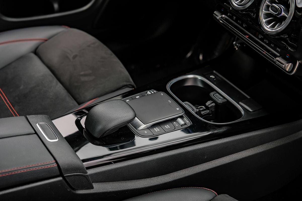 Used 2023 Mercedes-Benz CLA 250 image 28