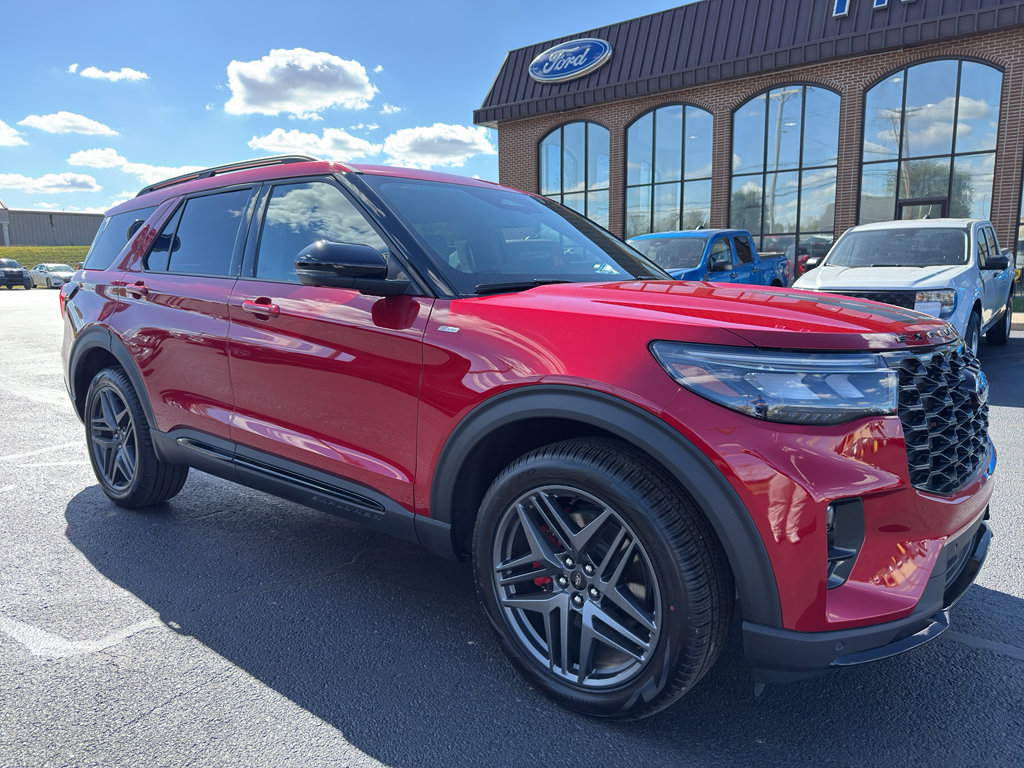 New 2025 Ford Explorer ST-Line w/ Premium Package image 2
