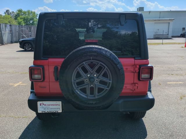 Used 2025 Jeep Wrangler Unlimited Sport AWD/4WD image 5